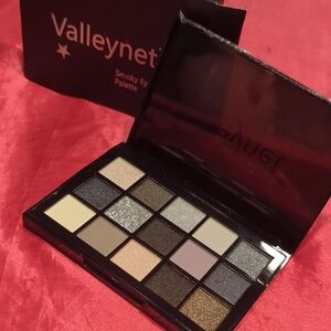 Smoky Eye Palette - Elegant Shades